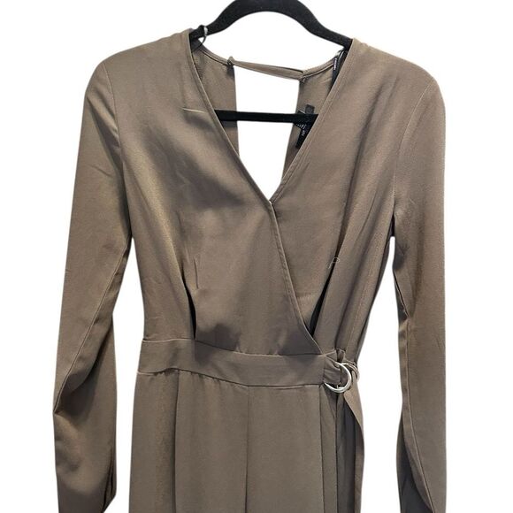 NWOT Forever 21 Women’s Mocha Brown Jumpsuit with Belted Waist - Size Small - Picture 3 of 7
